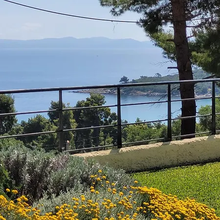 Palatina Semesterbostad